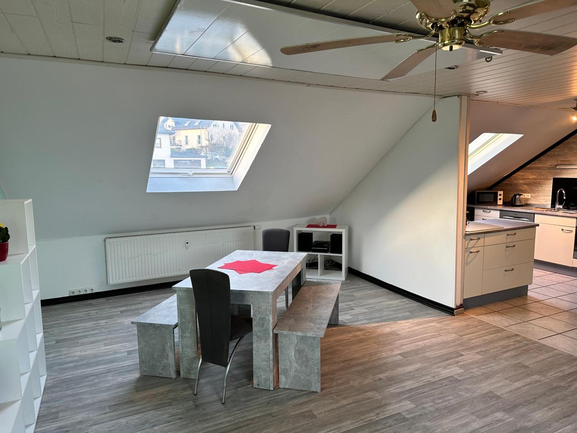 Monteurwohnung - Ferienwohnung Naehe Limburg An Der Lahn Flacht Zewnętrze zdjęcie